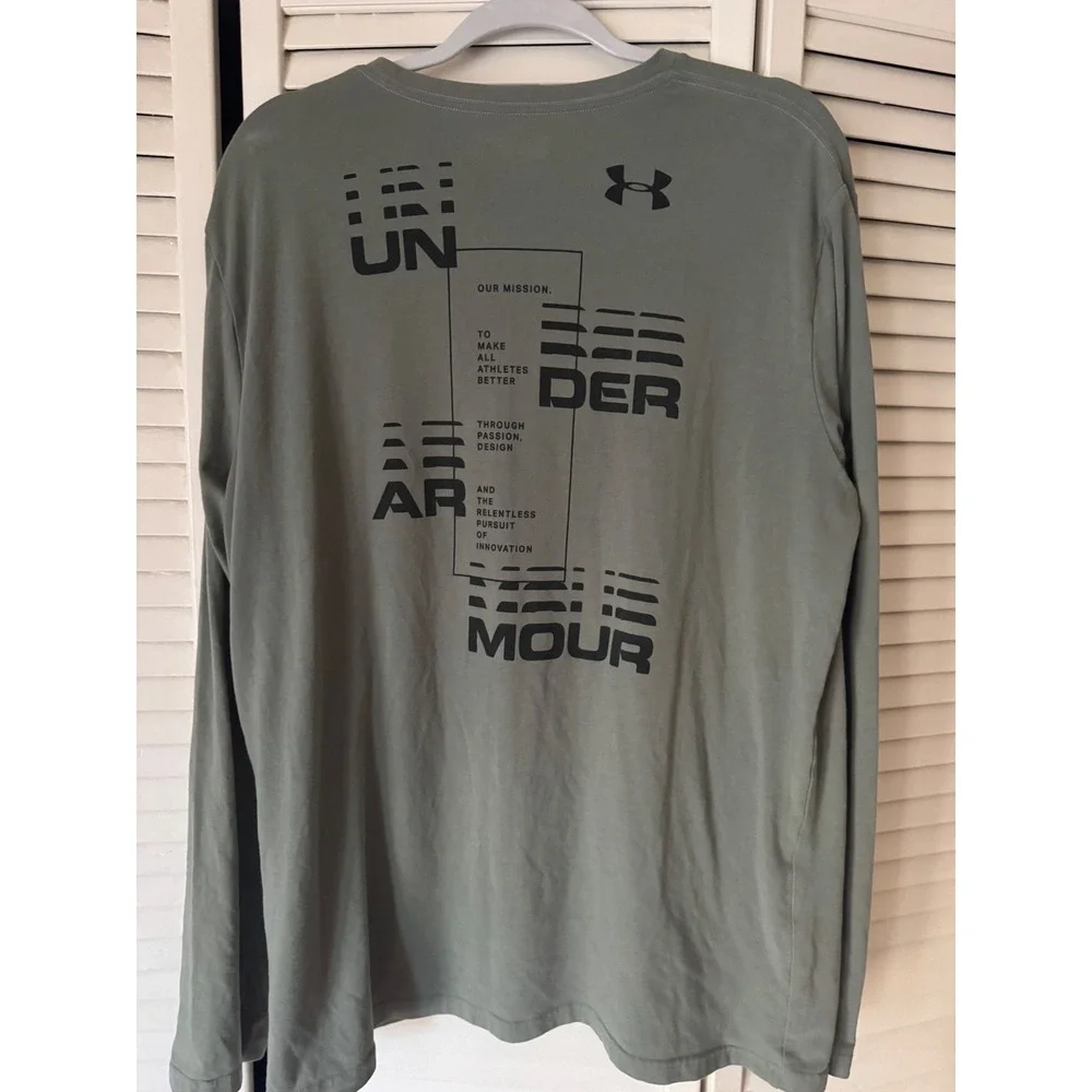 Under Armour Long Sleeved T‎ Shirt